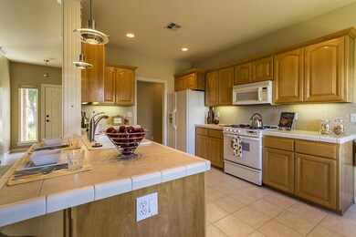 kitchen full