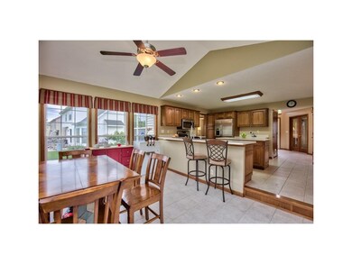 SUN ROOM WITH VAULTED CEILING