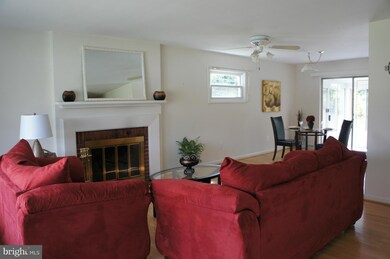 18635 Crestwood Dr, Hagerstown, MD 21742 - photo 6