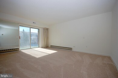 3500 Forest Edge Dr unit 2E, Silver Spring, MD 20906 - photo 4