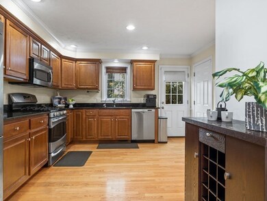 162 Massasoit St unit 1, Waltham, MA 02453 - photo 7