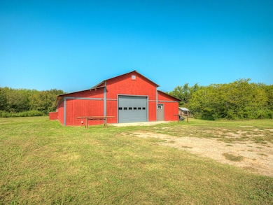 377056 E 1040 Rd, Okemah, OK 74859 - photo 2