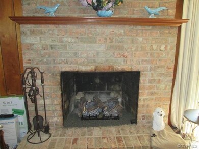 Gas logs have remote control with multiple setting