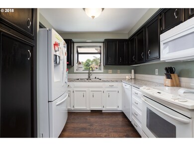 200 SW 12th Ave, Canby, OR 97013 - photo 5