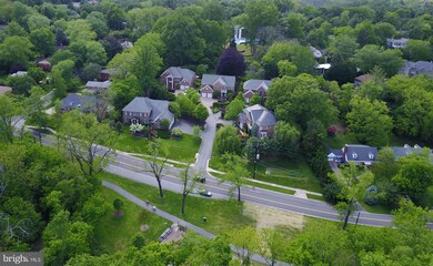 9204 Jones Mill Rd, Chevy Chase, MD 20815 - photo 2