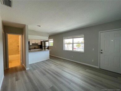 661 Hernando St unit 9, Fort Pierce, FL 34949 - photo 2