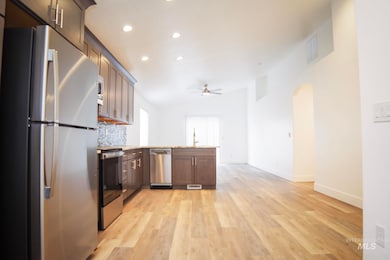 1144 S Grayling Ave, Meridian, ID 83642 - photo 2