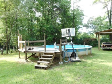 Above ground pool