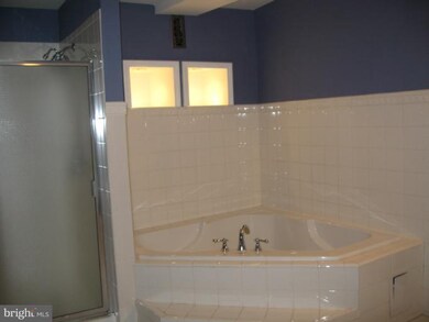 1107 S Bouldin St, Baltimore, MD 21224 - photo 7