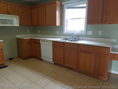 600 Fair St, Fayetteville, NC 28306 - photo 4