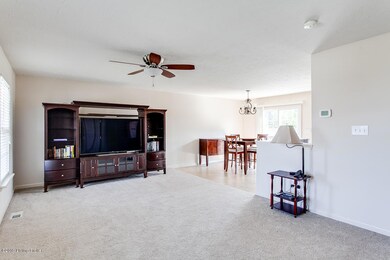 9704 Evanwood Ct, Louisville, KY 40228 - photo 4