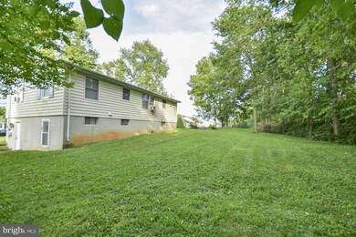 156 Morgan St, Inwood, WV 25428 - photo 5