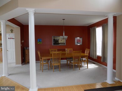 421 Longleaf Dr, Perkasie, PA 18944 - photo 5