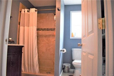 1207 Whitney Ave, Easton, PA 18045 - photo 2