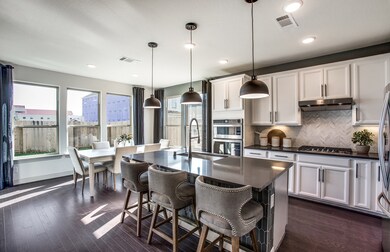 4036 Delta Rose St, Houston, TX 77018 - photo 4