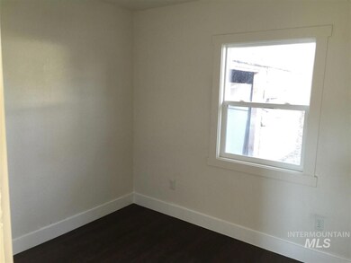 311 Almond St, Nampa, ID 83686 - photo 5