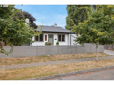 10116 N Hudson St, Portland, OR 97203 - photo 2