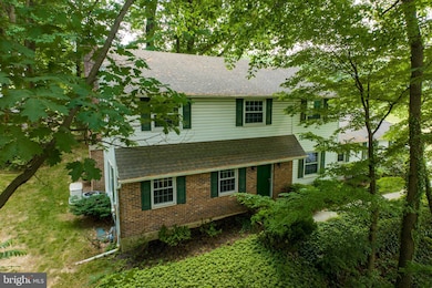 230 W Uwchlan Ave, Downingtown, PA 19335 - photo 4