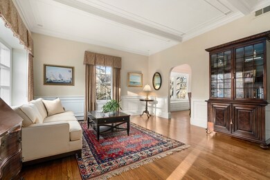 289 Walnut St, Wellesley Hills, MA 02481 - photo 5