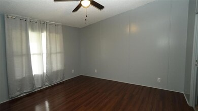 147 Briar Oaks Ln, Azle, TX 76020 - photo 7