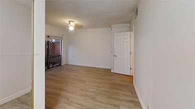 301 N Pine Island Rd unit 165, Plantation, FL 33324 - photo 7