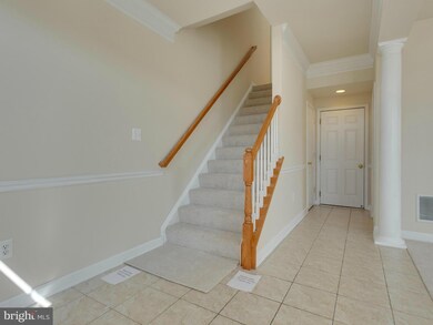 721 Chevington Ct, Woodbridge, VA 22191 - photo 2