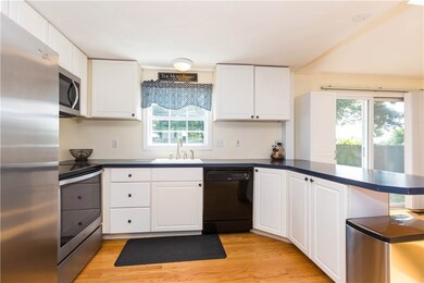 28 Grotto Ave, Warwick, RI 02888 - photo 6