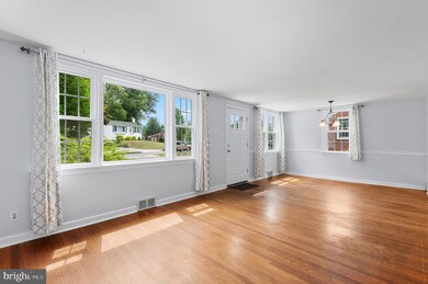 122 Harmil Rd, Broomall, PA 19008 - photo 4