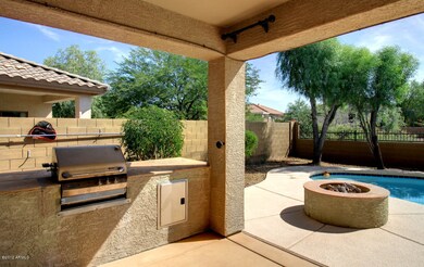 HalfMoon-BBQ-Firepit