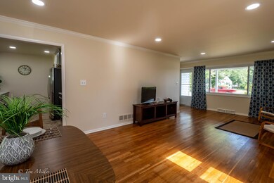 136 E Timonium Rd, Lutherville Timonium, MD 21093 - photo 5