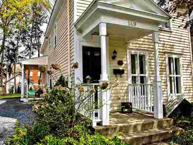 149 Spring St, Saratoga Springs, NY 12866 - photo 4