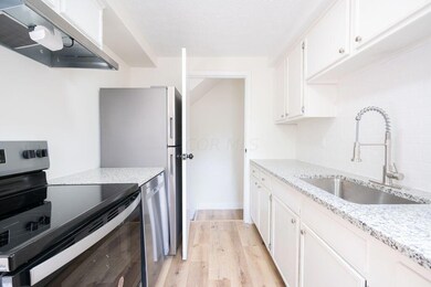 10_5540 Rockwood Court 0005
