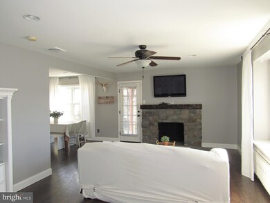 537 E 4th St, Boyertown, PA 19512 - photo 7