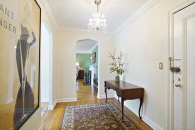 250 Bronxville Rd unit 2C, Bronxville, NY 10708 - photo 7