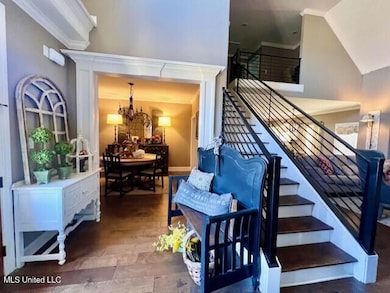 3445 SCOTT - FOYER 3
