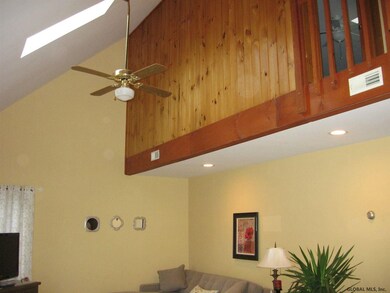 17 Corliss Ave, Rensselaer, NY 12144 - photo 6