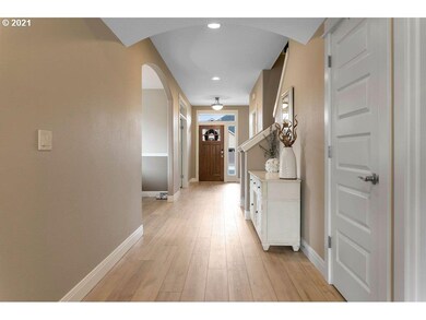 331 SE 14th Place, Canby, OR 97013 - photo 6