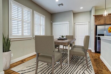 710 E 6th 1/2 St, Houston, TX 77007 - photo 7