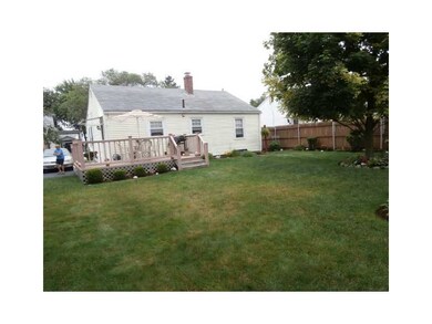 235 Baxter St, Pawtucket, RI 02861 - photo 3