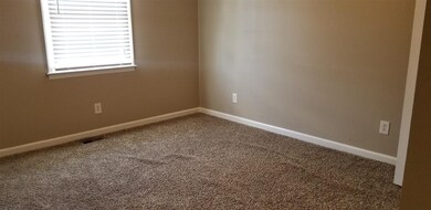 716 Whitthorne St, Shelbyville, TN 37160 - photo 4