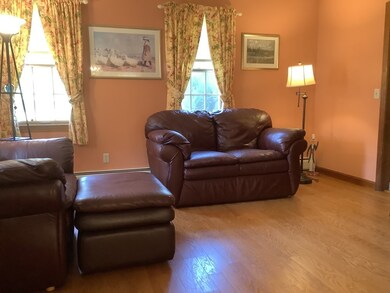 12 Marlboro St, Hudson, MA 01749 - photo 4