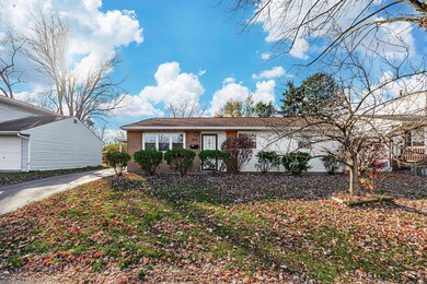 4249 E Livingston Av 003