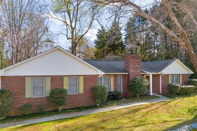 98 Mountain View Dr, Walhalla, SC 29691 - photo 2