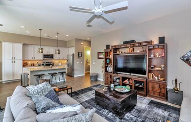 3030 N 33rd Pl-large-004-008-Main Living
