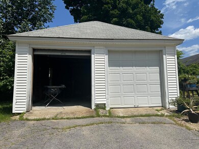 412 Knox Street garage