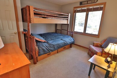 25 Woodsview Ln unit 1, Lincoln, NH 03251 - photo 6