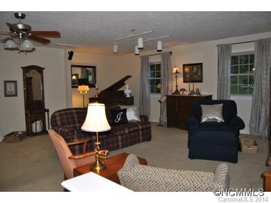 Large Den/ Family Room