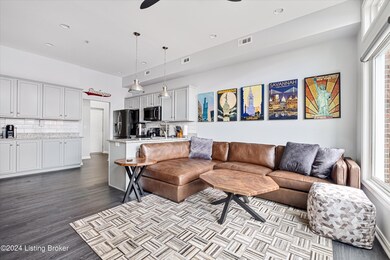 04-9440NortonCommons007