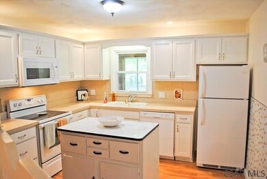 1565 Shelburne Place, Johnstown, PA 15905 - photo 3