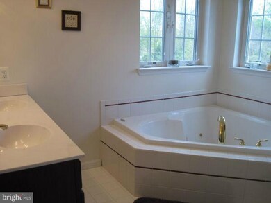 3245 Hewitt Ct, Dunkirk, MD 20754 - photo 7